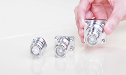 Small but reliable. The 4.3-10 connector series.